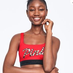 🔥🆕 PINK Ultimate Scoop Lightly Lined Sports Bra